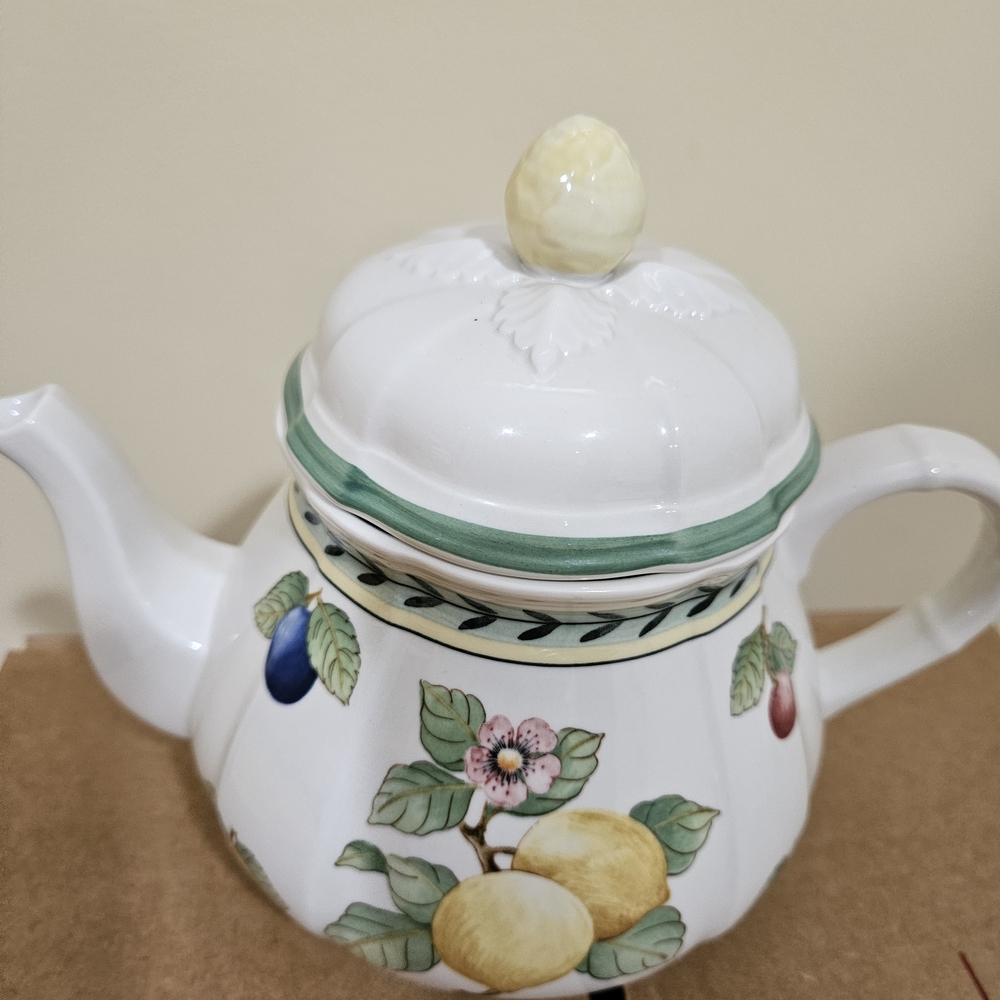 Villeroy & Boch French Garden Fleurence Teapot